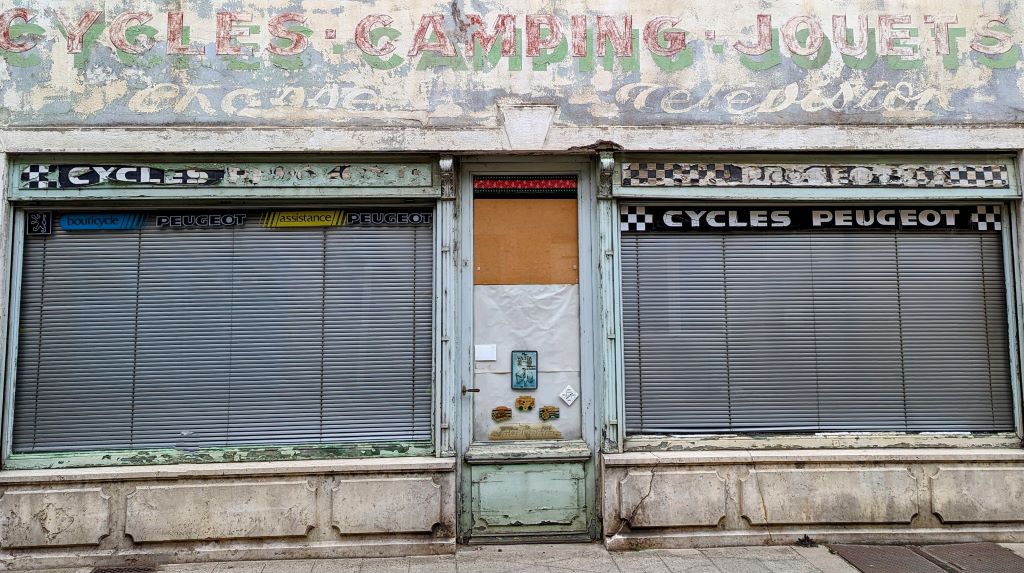 Ancien Cycles Peugeot Bruno à Verdun-sur-le-Doubs