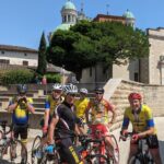 La Team de 13h15 devant la basilique du Curé d'Ars
